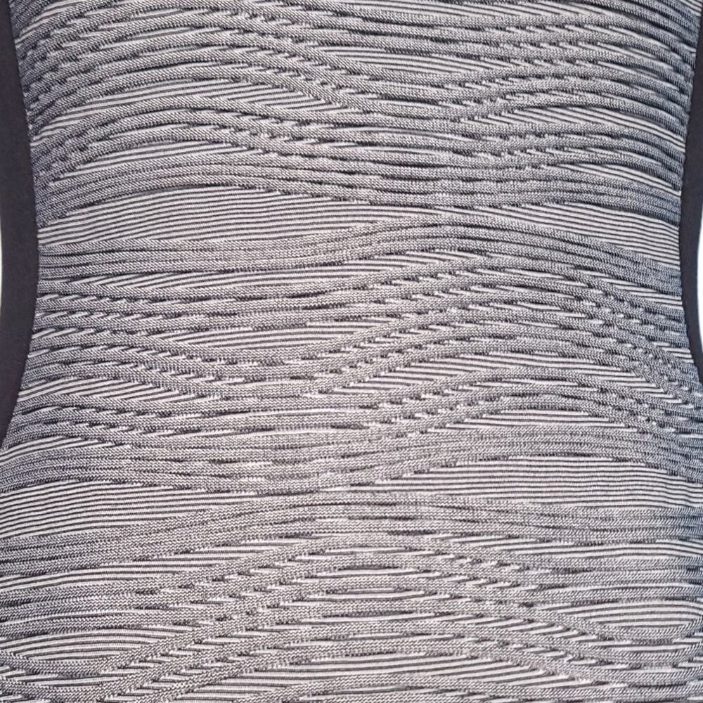 Calvin Klein bodycon ruched Dress size 2 - Picture 4 of 7
